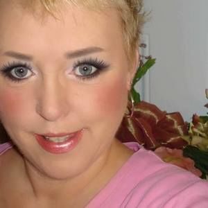 Meet your Posher, Renee